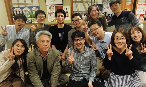 教授と仲間達.jpg