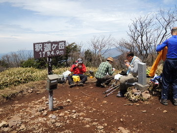 釈迦ケ岳頂上1.jpg